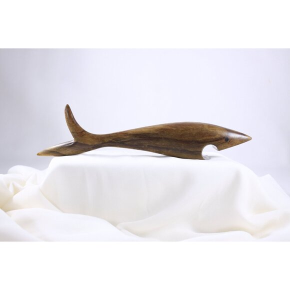 Vintage minimalist olive wood shark bottle opener, Nautical Spanish bar wares, - Picture 9 of 10